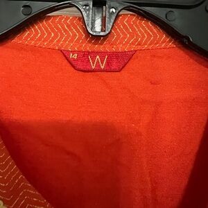 Indian Kurti size 14 pet free , smoke free .